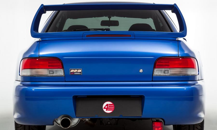 Детали экстерьера Subaru Impreza 22B STi (196 of 400) 1998 года  (UK) (фото 15 из 32)